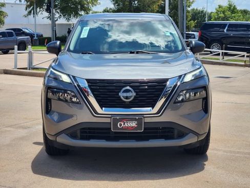 Used 2023 Nissan Rogue S AWD/4WD image 2