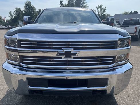 Used 2018 Chevrolet Silverado 2500 LT AWD/4WD image 3