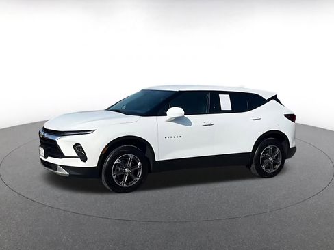 Used 2025 Chevrolet Blazer LT image 8