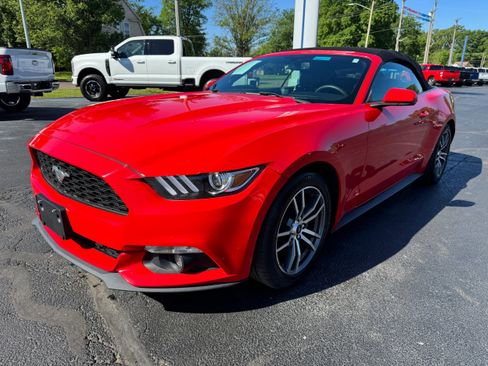 Used 2016 Ford Mustang Premium RWD image 3