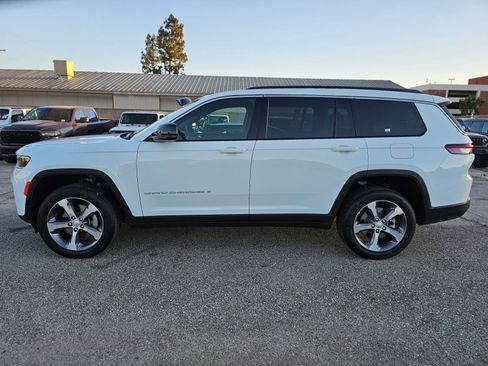 New 2026 Jeep Grand Cherokee L Limited AWD/4WD image 4
