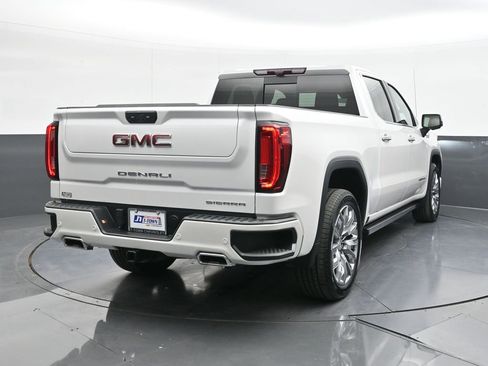 Used 2024 GMC Sierra 1500 Denali w/ Denali Reserve Package AWD/4WD image 13