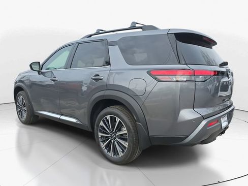 New 2026 Nissan Pathfinder Platinum image 7