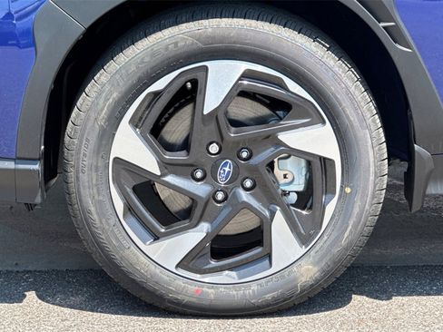 New 2025 Subaru Crosstrek 2.5i Limited w/ Crosstrek Mirror Package image 36