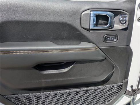 New 2026 Jeep Wrangler Sahara AWD/4WD image 17