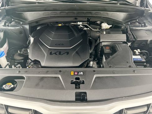 Used 2024 Kia Telluride S FWD image 28