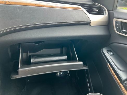 Used 2015 GMC Yukon Denali w/ Open Road Package image 30