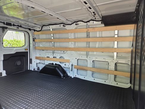 Used 2025 Ford Transit 250 Low Roof w/ Exterior Upgrade Package RWD image 24