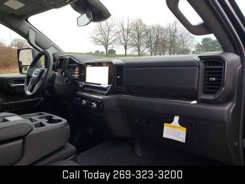 New 2025 GMC Sierra 2500 SLE w/ SLE Convenience Package image 26