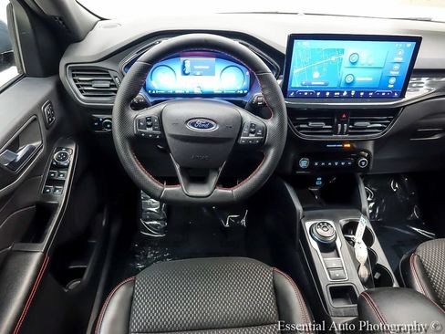 Used 2023 Ford Escape ST-Line Elite AWD/4WD image 12