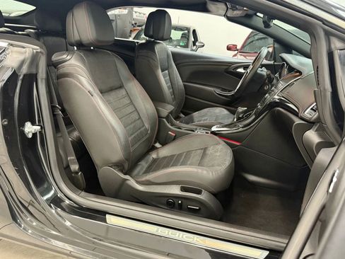 Used 2018 Buick Cascada Sport Touring w/ Dark Effects Package image 21