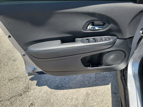 Used 2022 Honda HR-V Sport image 23
