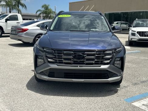 Used 2025 Hyundai Tucson Limited FWD image 3