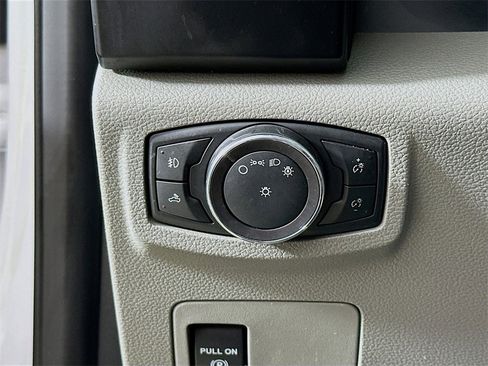 Used 2018 Ford F150 XL w/ Equipment Group 101A Mid image 12