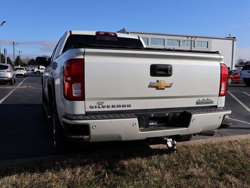 Used 2017 Chevrolet Silverado 1500 High Country image 21