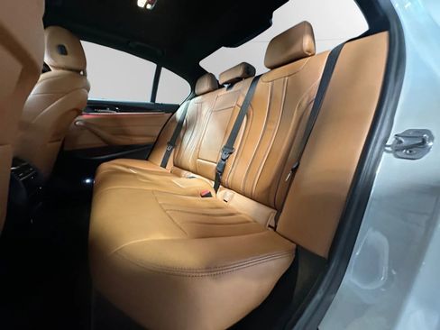 Used 2019 BMW 530i image 24