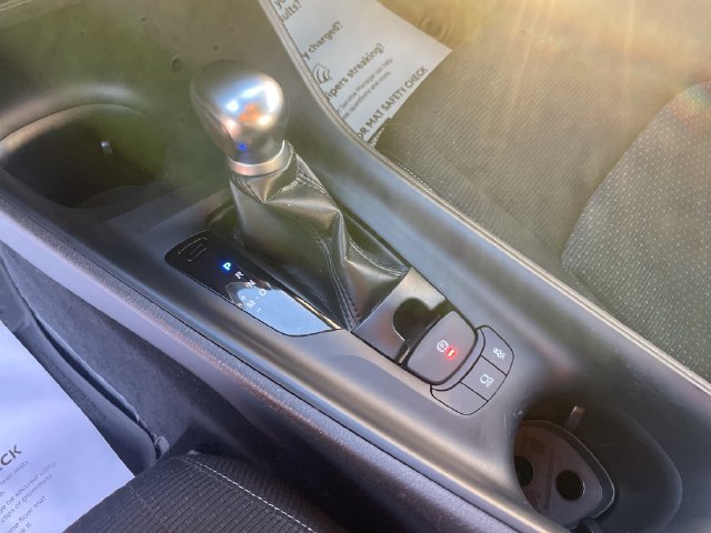 Used 2019 Toyota C-HR LE FWD image 23