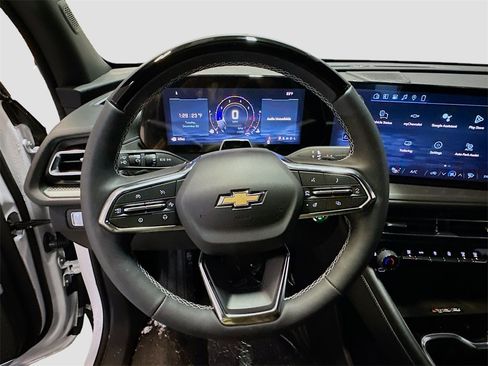 New 2026 Chevrolet Traverse LT w/ Enhanced Driving Package image 12