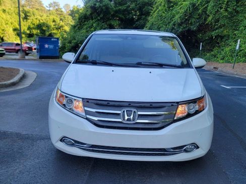 Used 2015 Honda Odyssey Touring Elite image 2