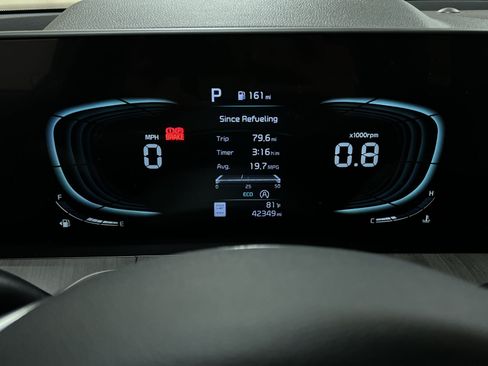 Used 2024 Kia Telluride EX w/ EX Captain's Chair Package AWD/4WD image 21