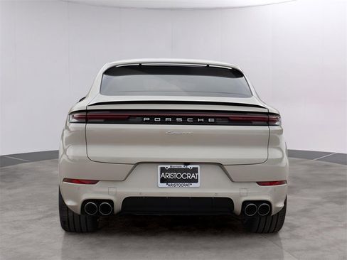 New 2026 Porsche Cayenne Coupe image 7