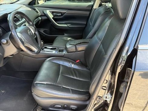 Used 2016 Nissan Altima 2.5 SL w/ 2.5 Technology w/LED Package FWD image 13