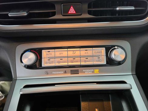 Used 2023 Hyundai Kona SE w/ Cargo Package FWD image 28
