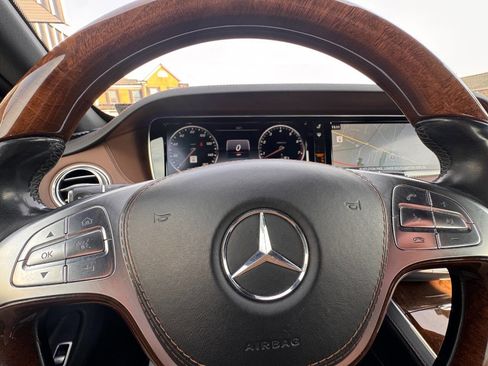 Used 2016 Mercedes-Benz S 550 4MATIC Sedan w/ Sport Package image 20