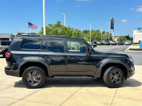 Used 2024 Lexus GX 550 image 5