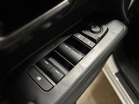 New 2025 Toyota Tacoma SR5 image 31