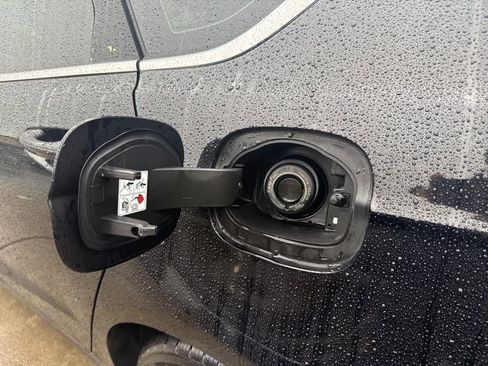 Certified 2019 Ford Fusion SE image 16