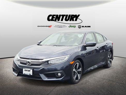 Used 2018 Honda Civic Touring image 8