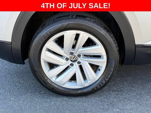 Certified 2022 Volkswagen Atlas Cross Sport SE AWD/4WD image 9