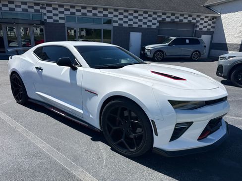 Used 2018 Chevrolet Camaro SS w/ Redline Edition RWD image 1