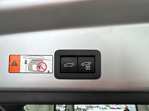 Used 2025 Toyota Corolla Cross AWD Hybrid w/ Convenience Package image 13