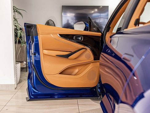 New 2026 Aston Martin DBX 707 image 32