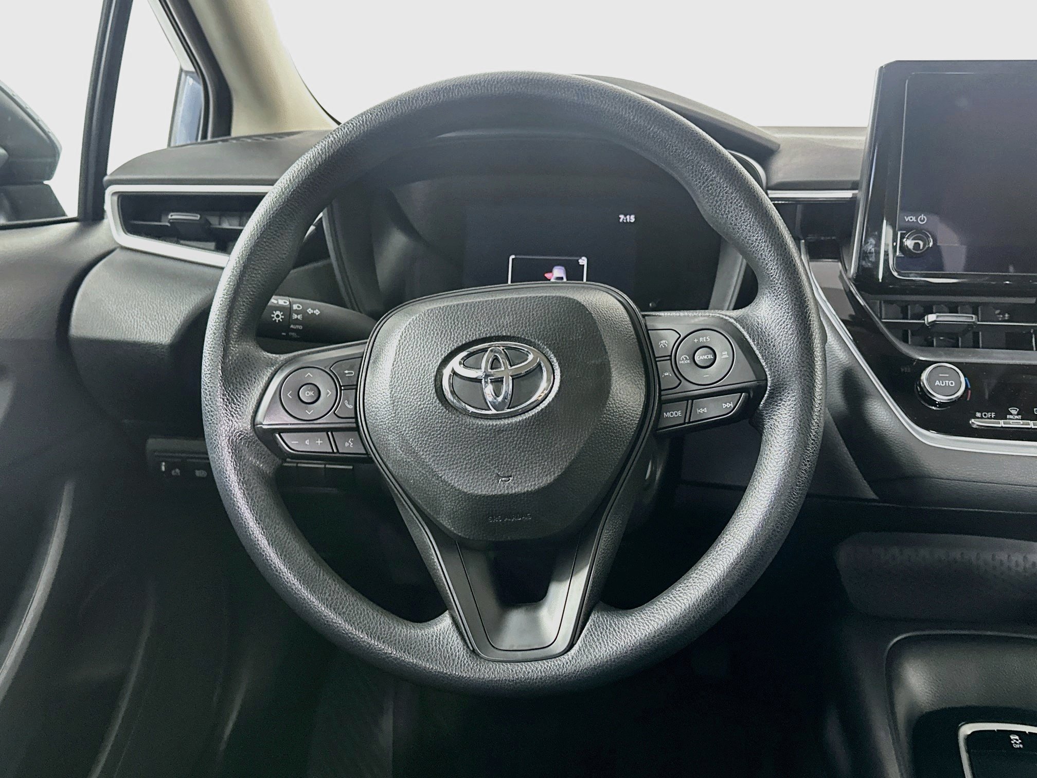 Used 2026 Toyota Corolla LE FWD image 18