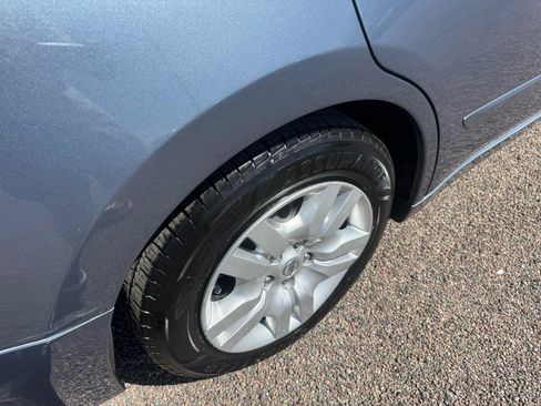 Used 2010 Nissan Altima 2.5 S FWD image 20