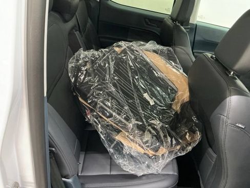 New 2026 Ford Maverick Lariat w/ Black Appearance Package AWD/4WD image 19