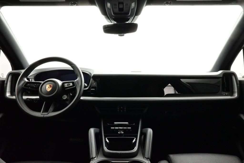 Certified 2025 Porsche Cayenne AWD/4WD image 15