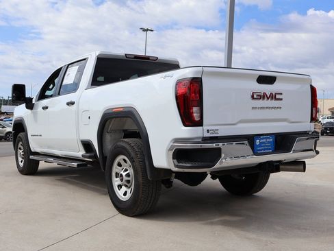 Used 2024 GMC Sierra 2500 Pro image 3