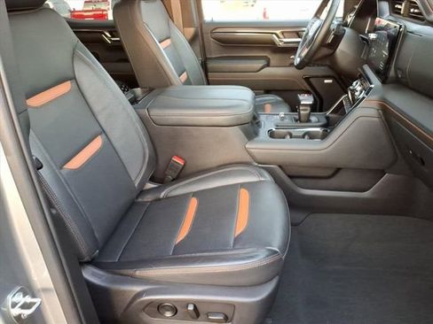 Used 2024 GMC Sierra 1500 AT4 w/ Technology Package image 27