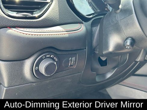 Used 2024 Dodge Durango GT RWD image 18