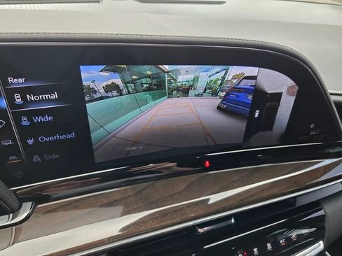 Used 2024 Cadillac Escalade Sport Platinum AWD/4WD image 34