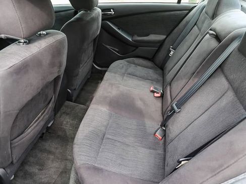 Used 2010 Nissan Altima 2.5 S FWD image 14