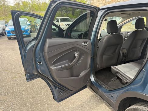 Used 2019 Ford Escape SE AWD/4WD image 20