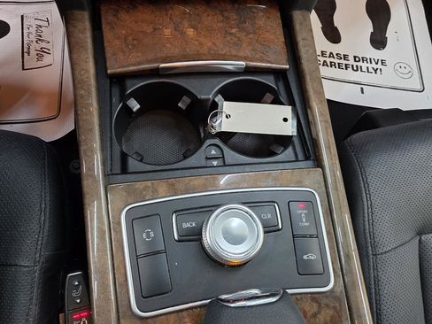 Used 2011 Mercedes-Benz E 550 Sedan image 35
