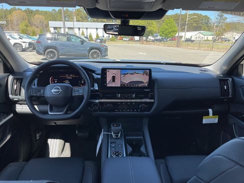 New 2026 Nissan Pathfinder SL w/ Lighting Package image 6