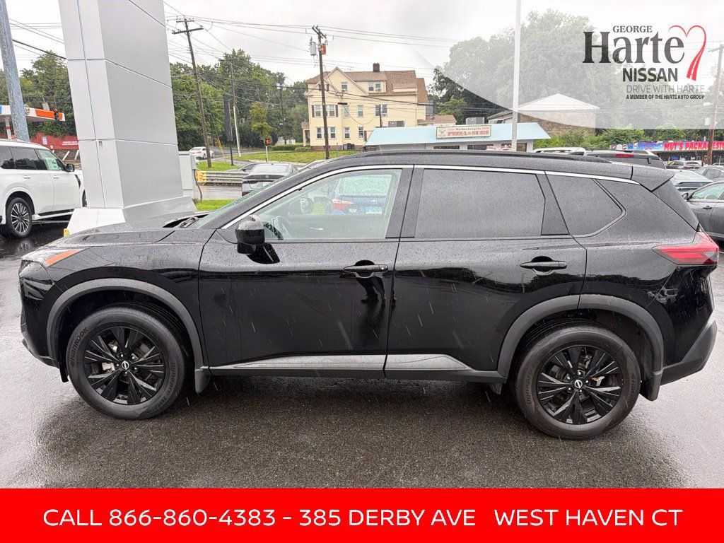 Certified 2023 Nissan Rogue SV w/ SV Premium B Package AWD/4WD image 4
