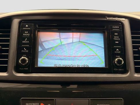 Used 2017 Mitsubishi Lancer ES image 12